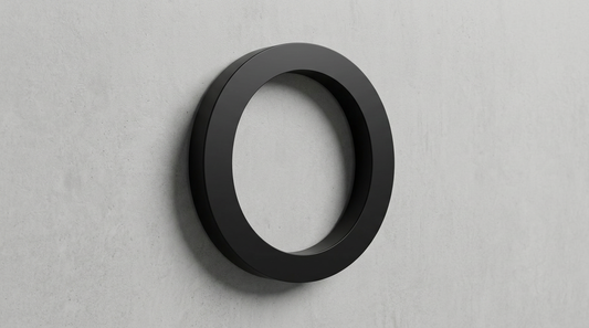 Channel Letter o Gotham Black