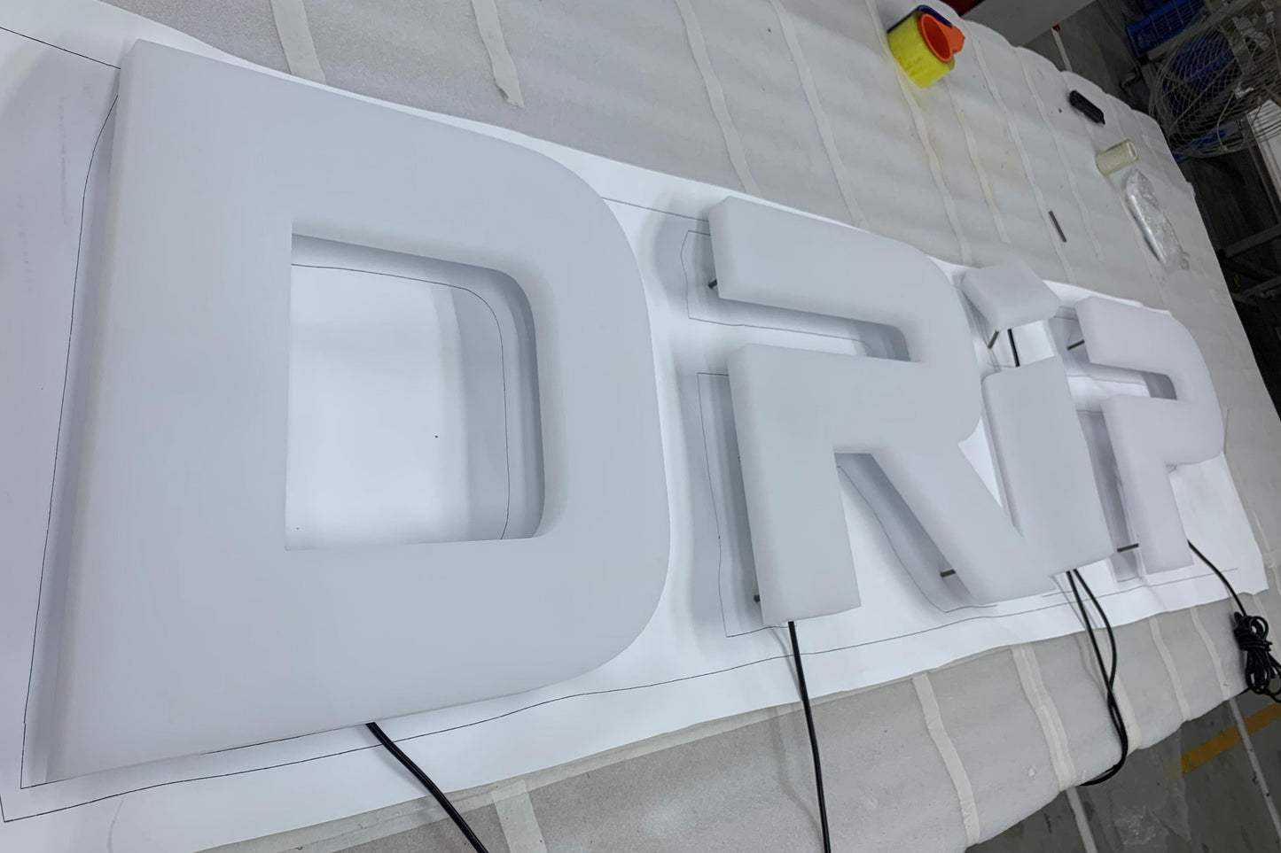 acrylic whole lit channel letter
